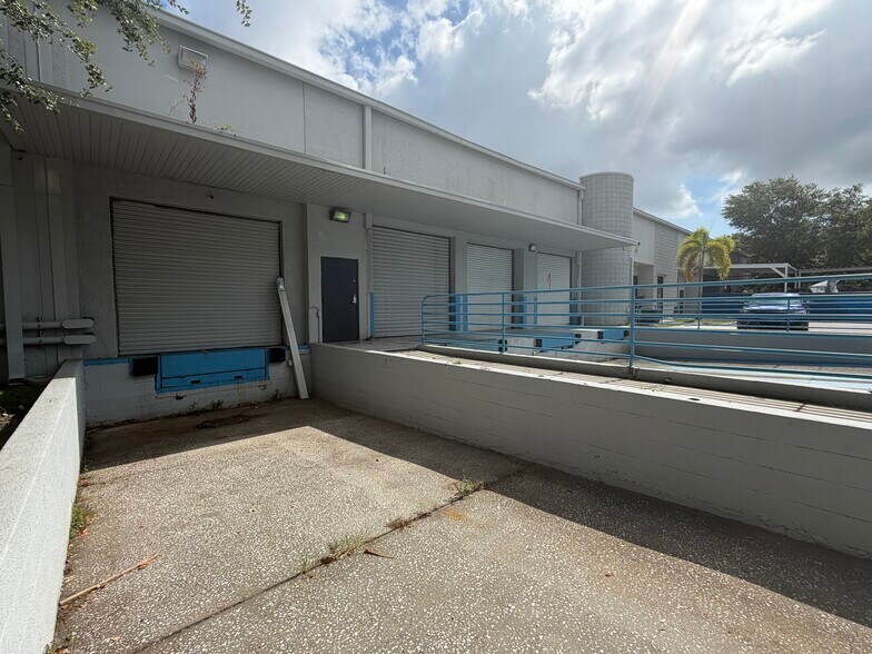Primary Photo Of 12105 N 28th St, Saint Petersburg Warehouse For Lease
