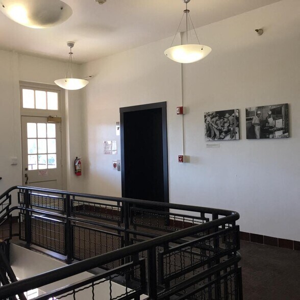 More Photos Of 220 Halleck St, San Francisco Office For Lease