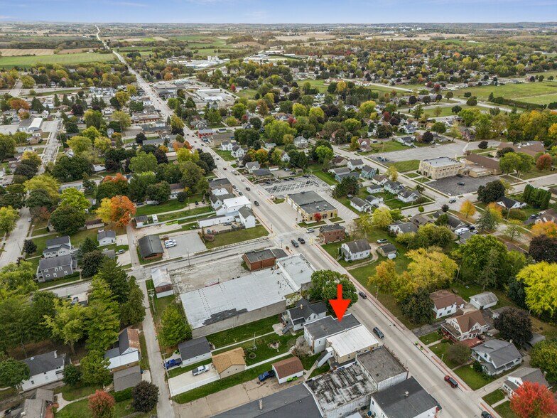 More Photos Of 2114 Wisconsin Ave, New Holstein Storefront Retail Residential For Sale