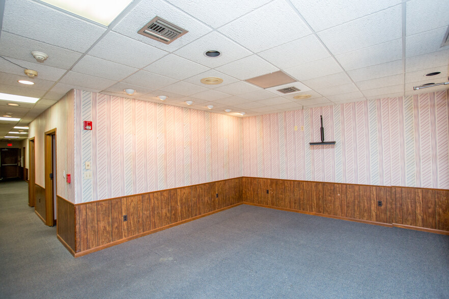 More Photos Of 329 Lincoln Hwy, Fairless Hills Warehouse For Sale