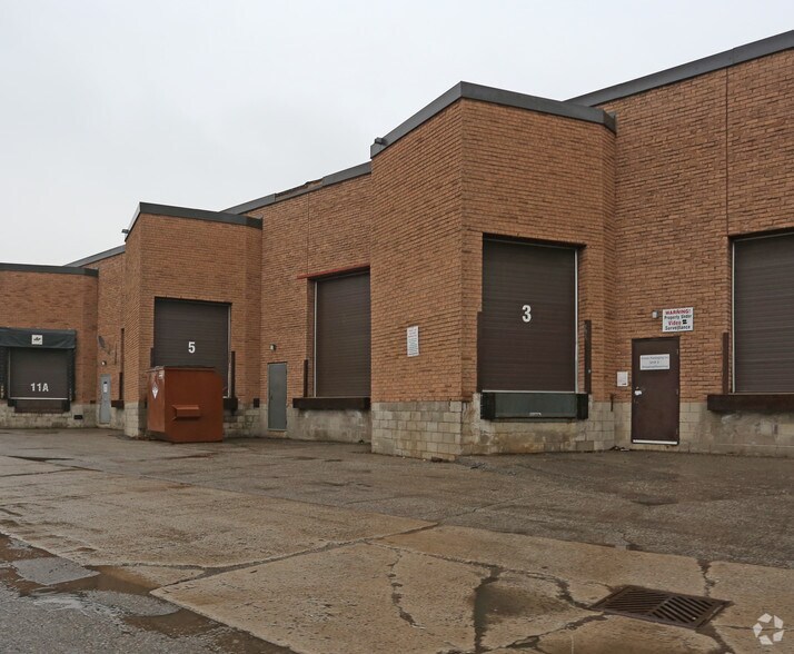 More Photos Of 1545 Britannia Rd E, Mississauga Warehouse For Lease