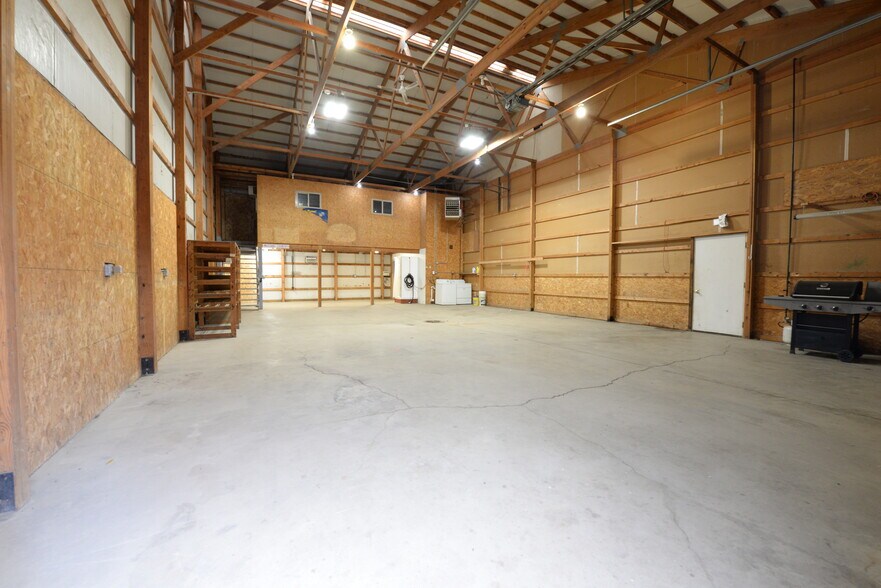 More Photos Of 1927 Cherry Hill Rd, Joliet Warehouse For Lease