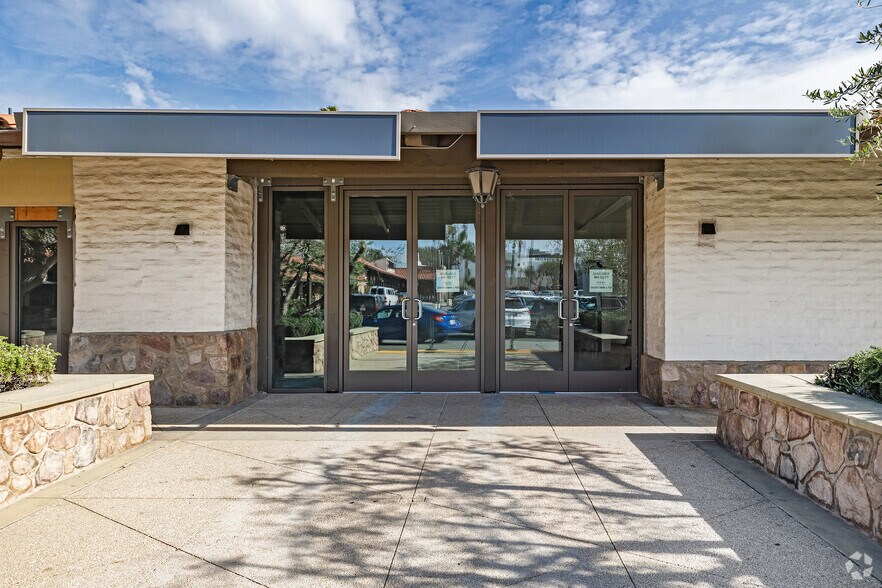 More Photos Of 29169-29211 Heathercliff Rd, Malibu Unknown For Lease