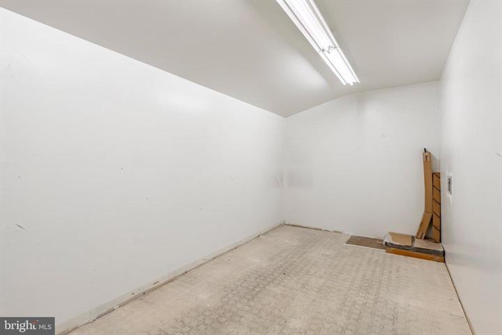 More Photos Of 915 N Hanover St, Elizabethtown Medical For Sale