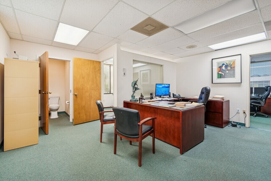 More Photos Of 3816 Gunn Hwy, Tampa Loft Creative Space For Sale