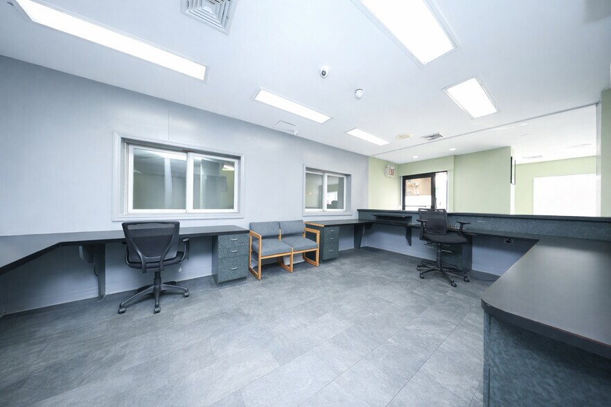 More Photos Of 8510 Bay 16th St, Brooklyn Office For Sale
