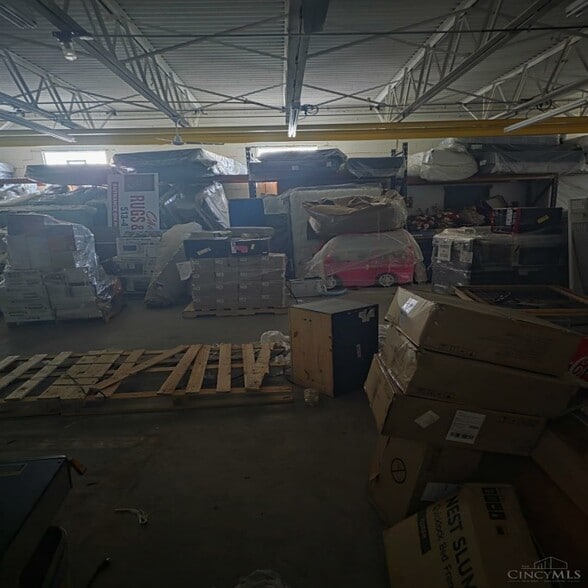 More Photos Of 3817 N Bend Rd, Cincinnati Warehouse For Lease