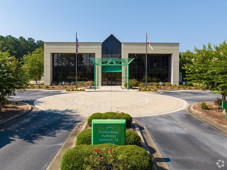 More Photos Of 177 Technology Pky, Auburn Light Manufacturing For Sale