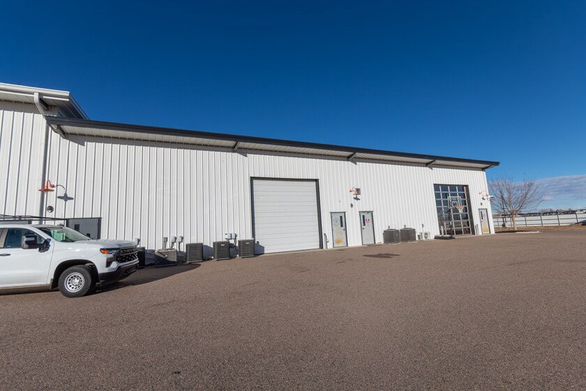 More Photos Of 5000 Goodman St, Timnath Showroom For Lease