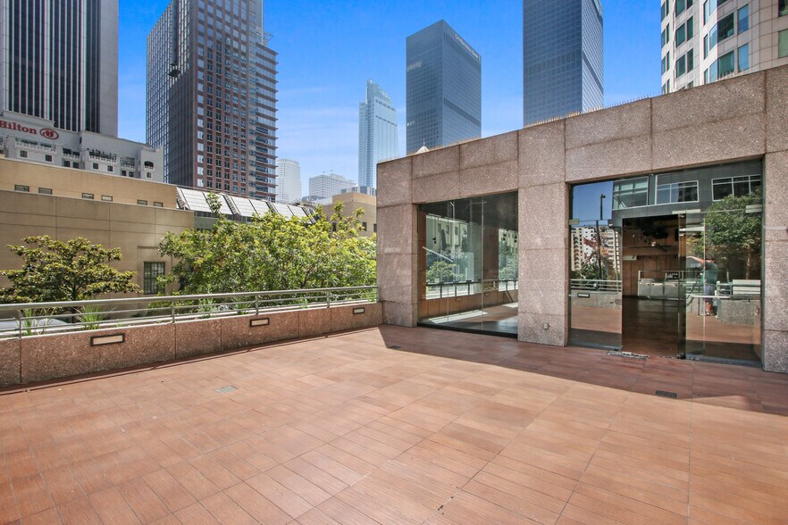 More Photos Of 601 W 5th St, Los Angeles Office For Lease