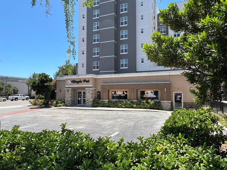 Primary Photo Of 692 N Orange Ave, Orlando Freestanding For Lease
