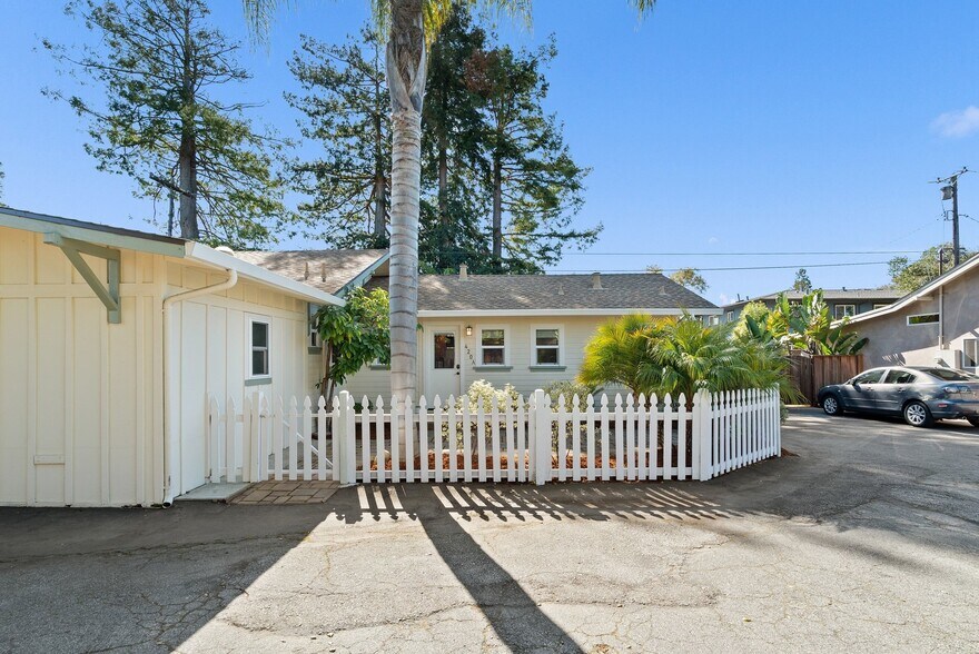 More Photos Of 420 Capitola Road Ext, Santa Cruz Apartments For Sale