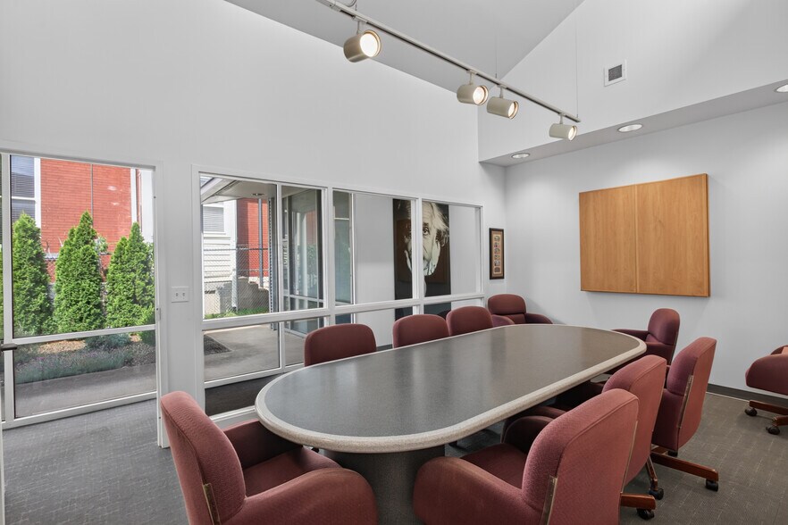 More Photos Of 58 Lindsley Ave, Nashville Office For Lease