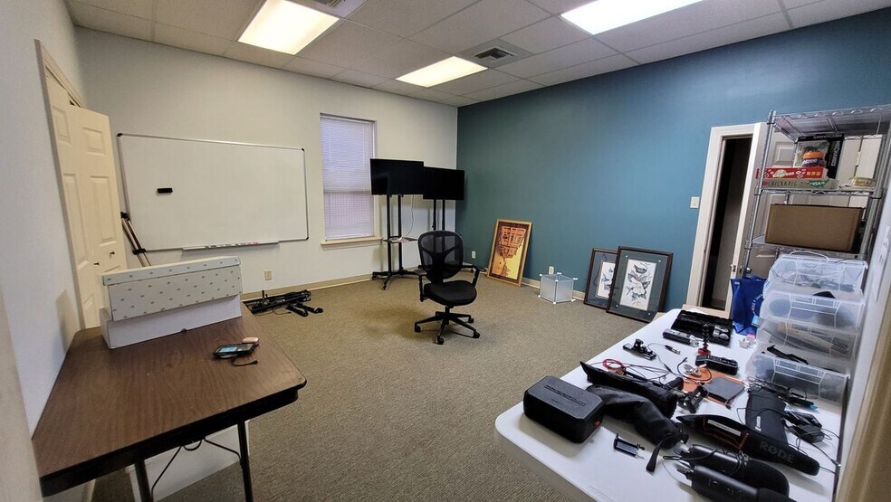 More Photos Of I-55 North Frontage, Jackson Office For Sale