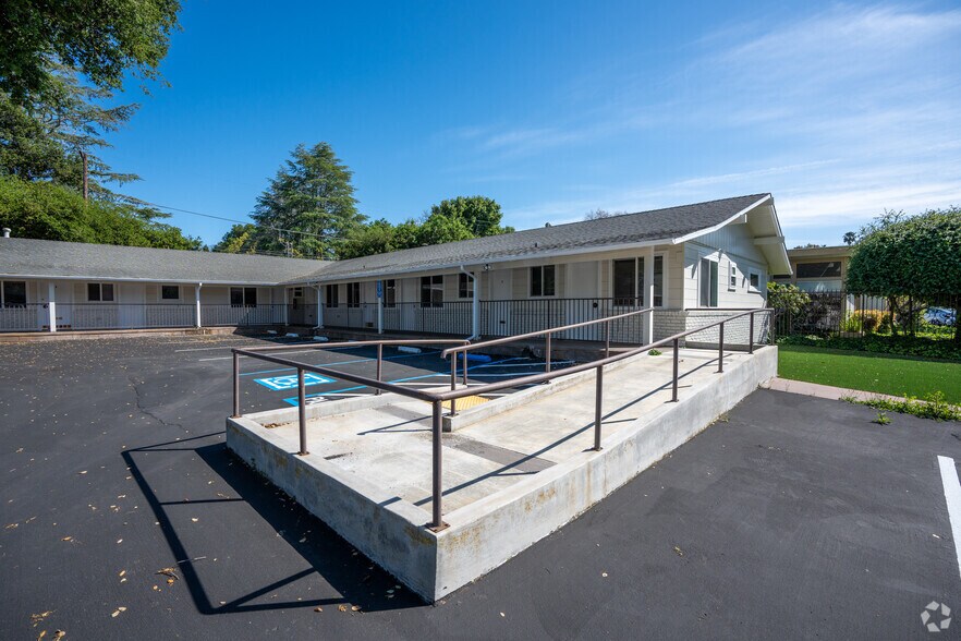 More Photos Of 51 Renato Ct, Redwood City Medical For Lease