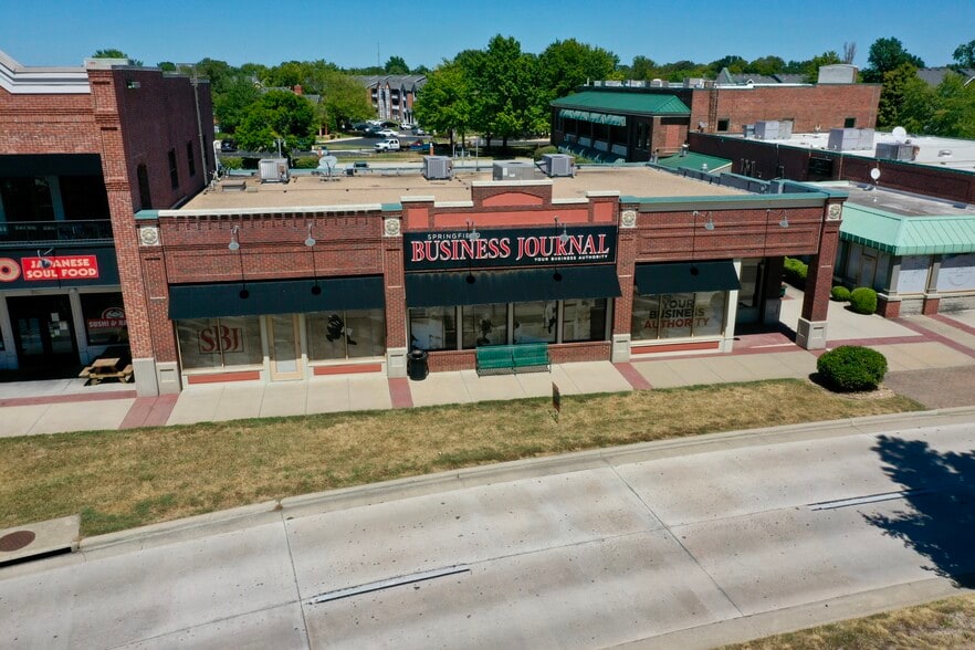 Primary Photo Of 2101 W Chesterfield Blvd, Springfield Office For Sale