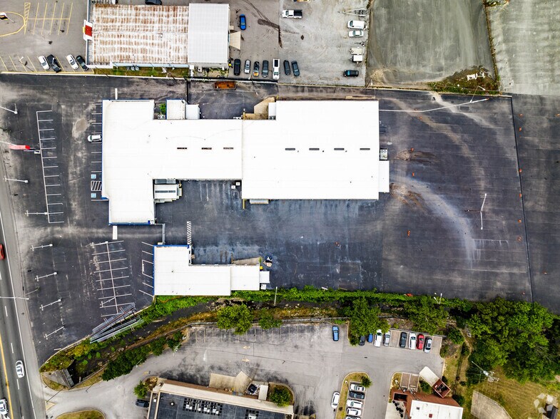 More Photos Of 1809-1811 Gallatin Pike N, Madison Auto Dealership For Lease