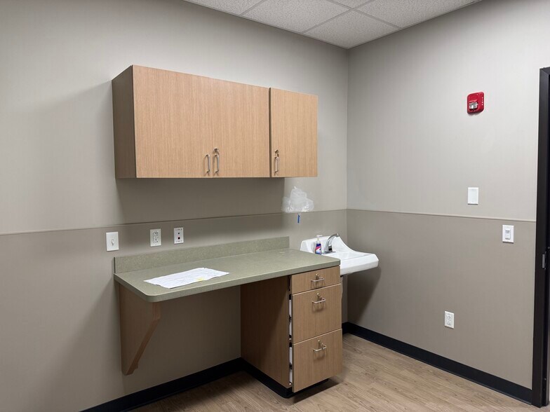 More Photos Of 2521 Walden Ave, Cheektowaga Storefront Retail Office For Lease