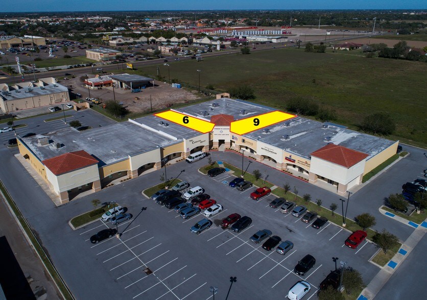 More Photos Of 4101-4179 Crosspoint Blvd, Edinburg Medical For Sale