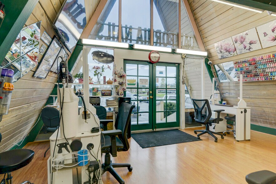 More Photos Of 3456 Martin Way E, Olympia Freestanding For Sale
