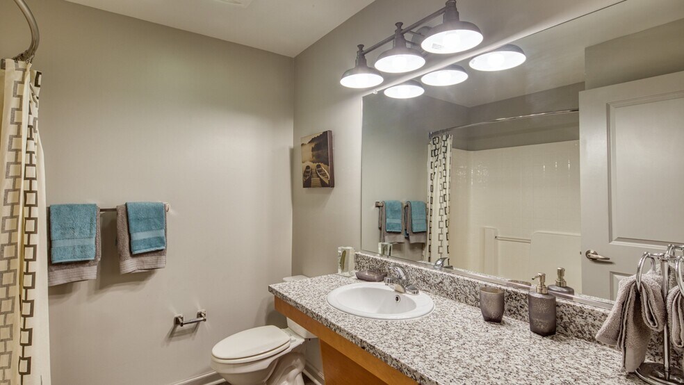 More Photos Of 3201 Washington Ave, Newport News Apartments For Lease