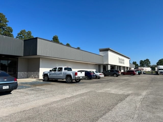 Primary Photo Of 1135 Hurst St, Center Storefront For Lease