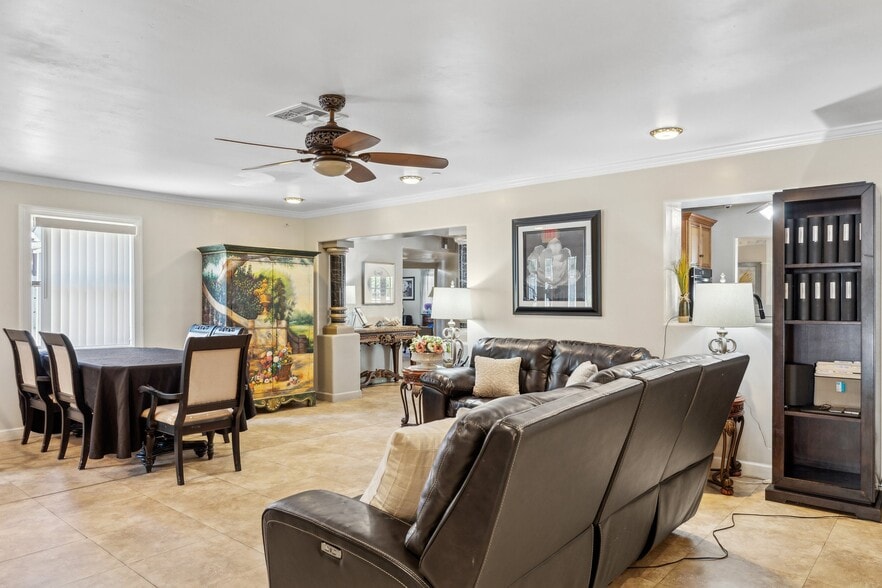 More Photos Of 3827 E Oak St, Phoenix Assisted Living For Sale