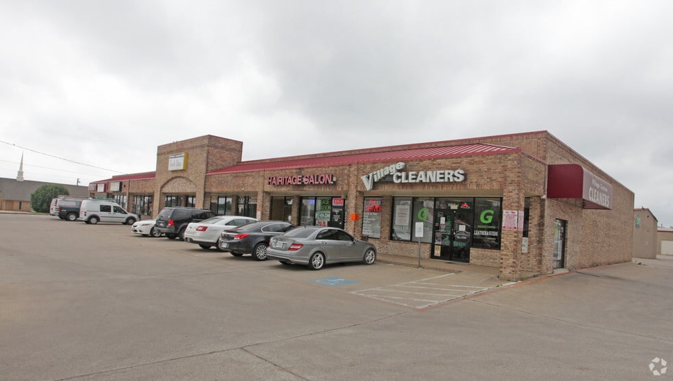 More Photos Of 5205 Davis Blvd, North Richland Hills General Retail For Lease