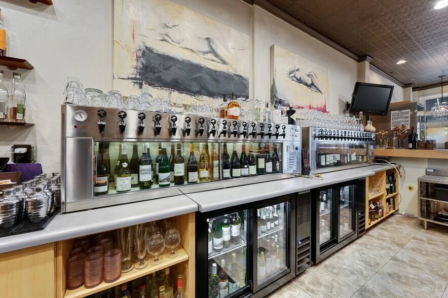 More Photos Of 626 Rood Ave, Grand Junction Restaurant For Sale