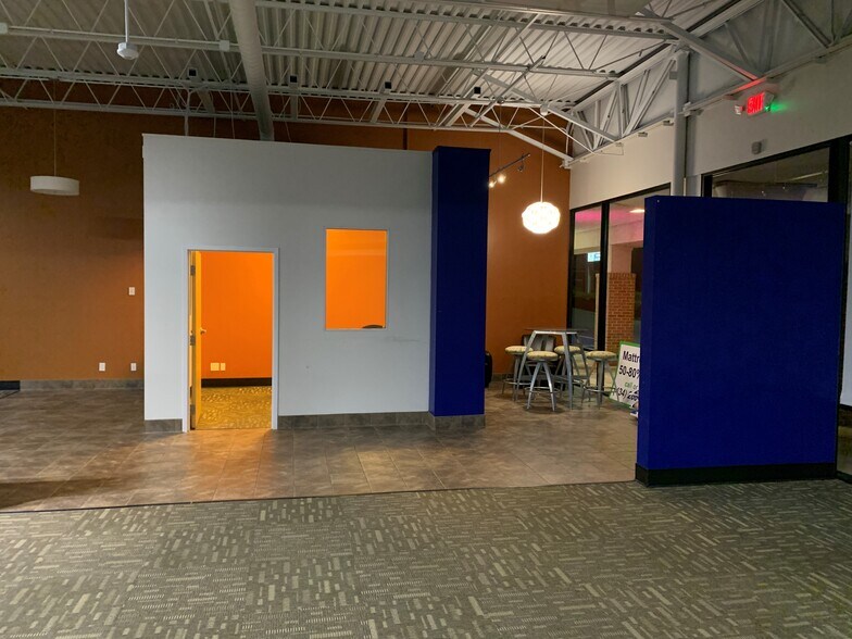 More Photos Of 109 Lew Dewitt Blvd, Waynesboro Storefront For Lease