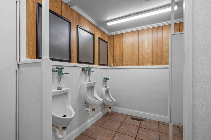 More Photos Of 2383 Hwy 58, Swansboro Restaurant For Sale