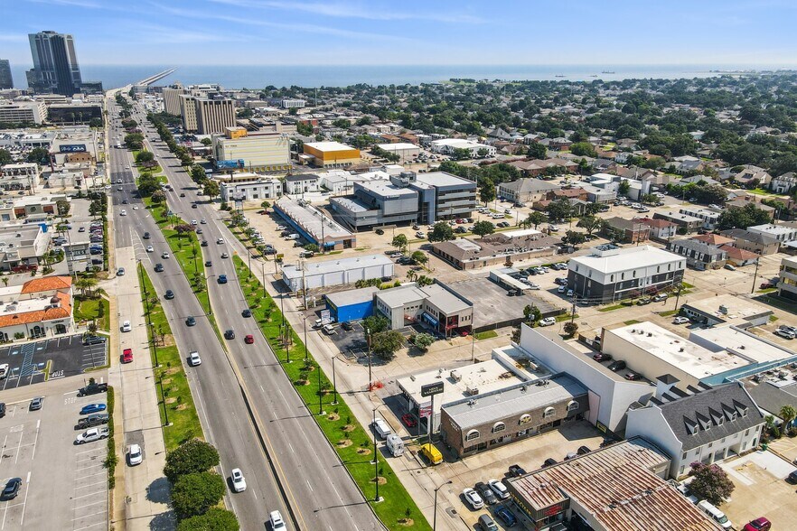 More Photos Of 3125 N Causeway Blvd, Metairie Auto Repair For Sale
