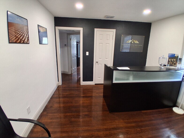 More Photos Of 1719 Emerson St, Jacksonville Office Residential For Lease