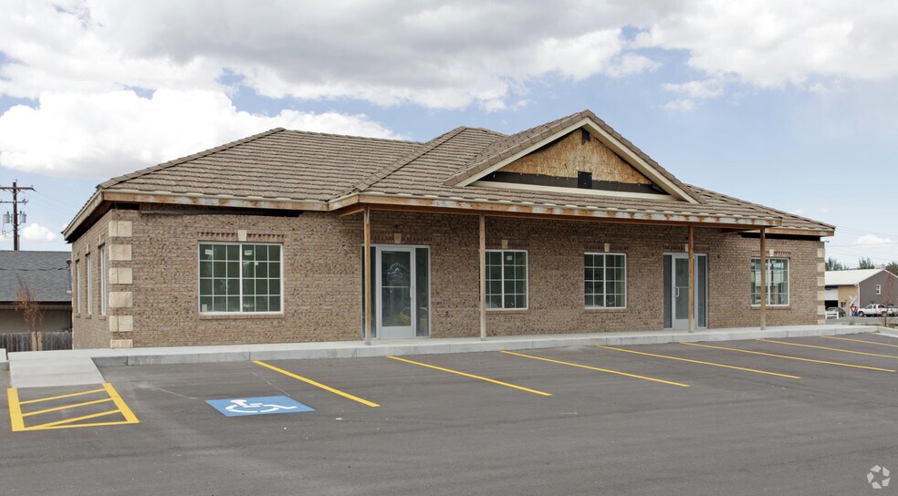 Primary Photo Of 571-583 W Center St, Pleasant Grove Office For Lease