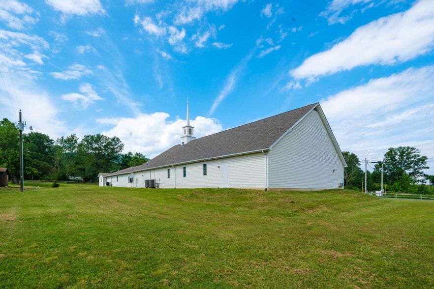 More Photos Of 5700 Edinburg Gap Rd, Fort Valley Religious Facility For Sale