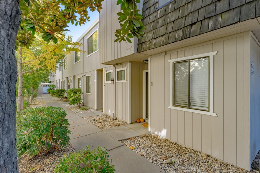 More Photos Of 1043 39th St, Sacramento Apartments For Sale