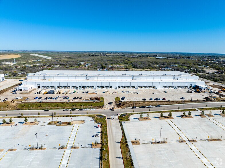 More Photos Of 110 Cascade Dr, San Antonio Refrigeration Cold Storage For Lease