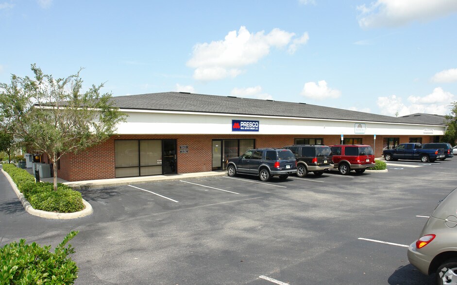 Primary Photo Of 230-250 Mohawk Rd, Clermont Medical For Lease