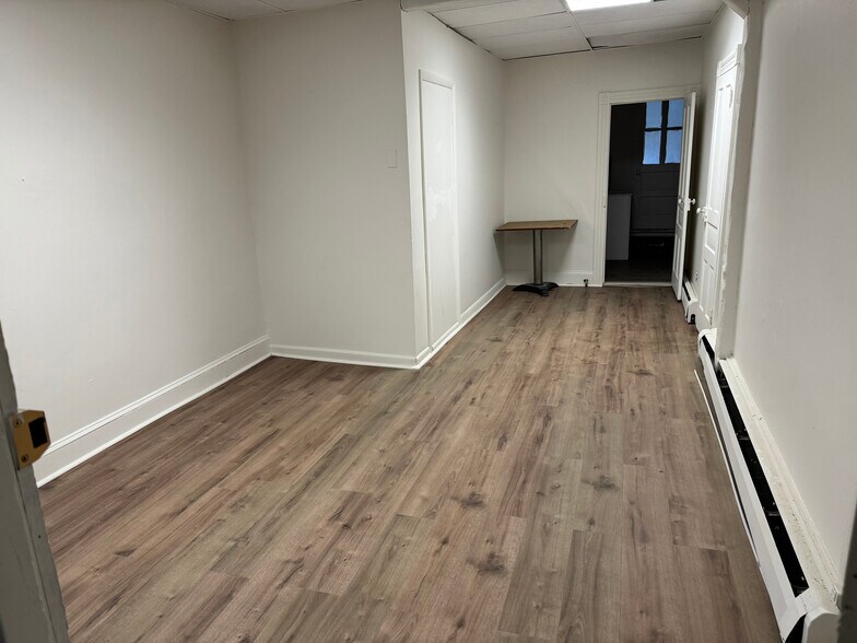 More Photos Of 32 Market St, Bangor Storefront Retail Office For Sale