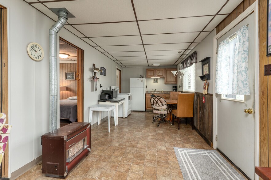 More Photos Of 229 E Lake Emily Rd, Crystal Falls Trailer Camper Park For Sale
