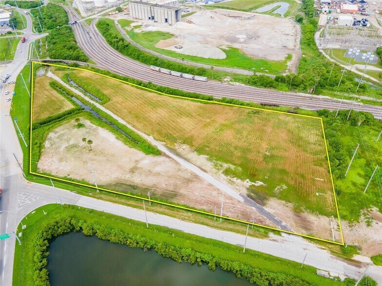 More Photos Of 1801 Maritime Blvd, Tampa Land For Sale