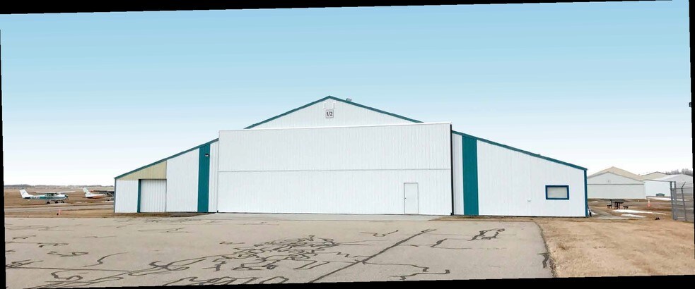 More Photos Of 4000 Range Road 214, Fort Saskatchewan Airplane Hangar For Sale