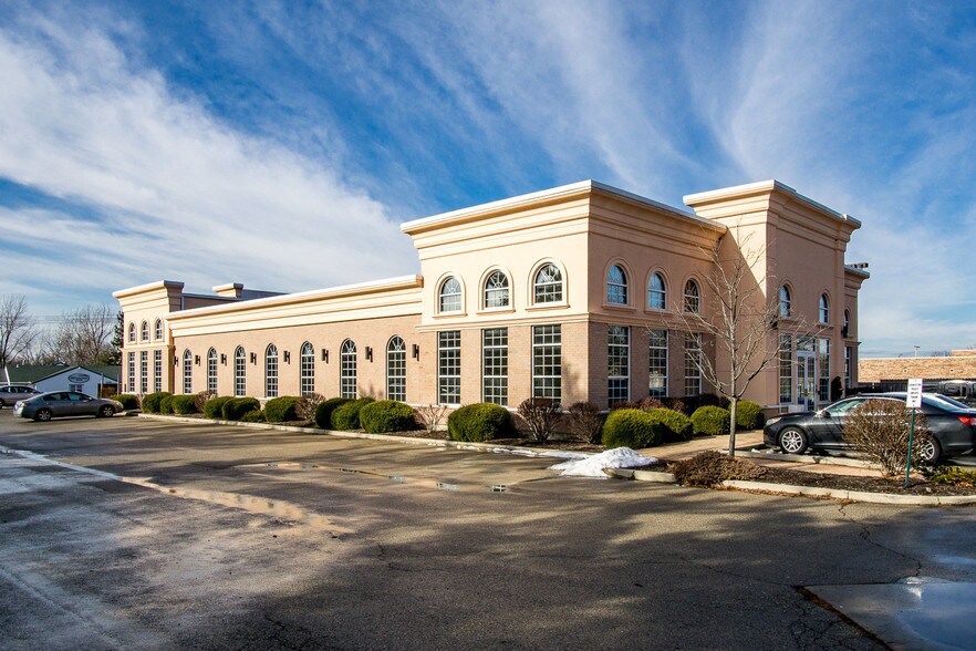 More Photos Of 8120 Garnet Dr, Dayton Medical For Sale