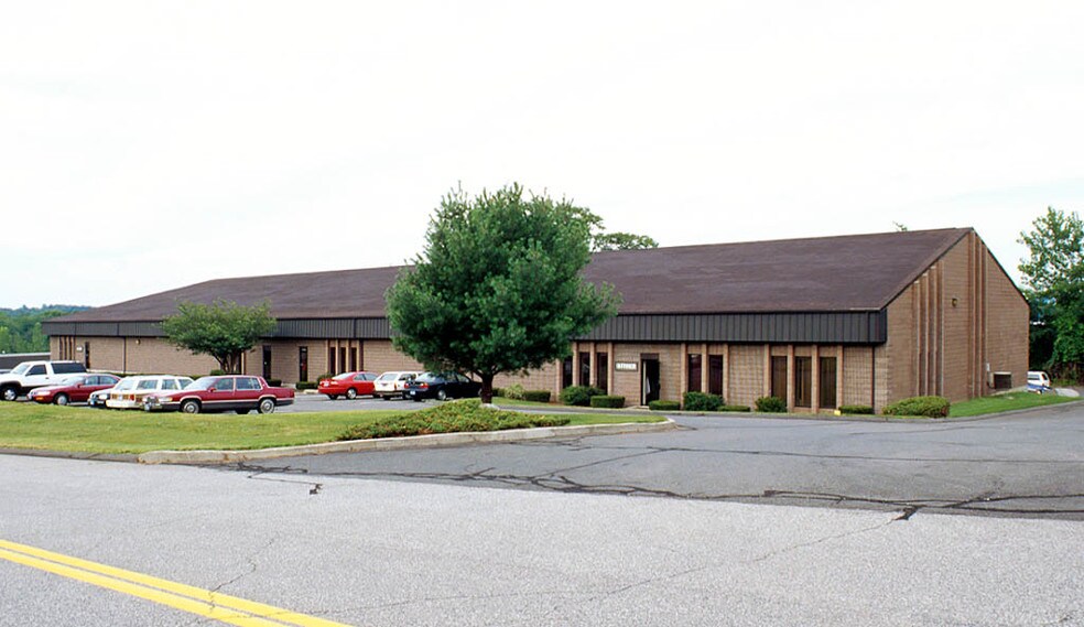 Primary Photo Of 45 Great Hill Rd, Naugatuck Light Manufacturing For Lease