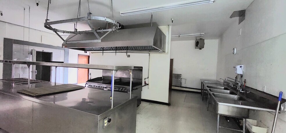 More Photos Of 1500 Avenue G, Ely Specialty For Sale