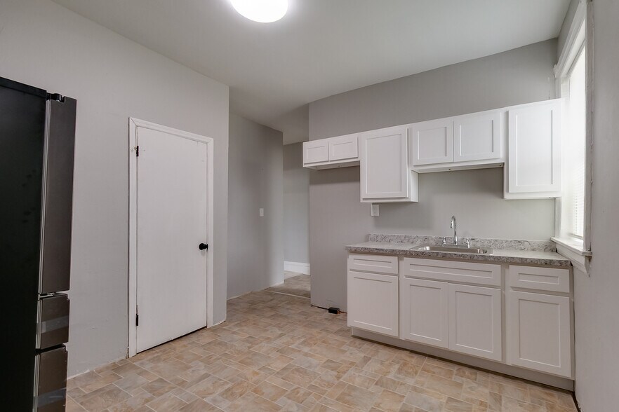 More Photos Of 1402 Granville Pl, Saint Louis Apartments For Sale