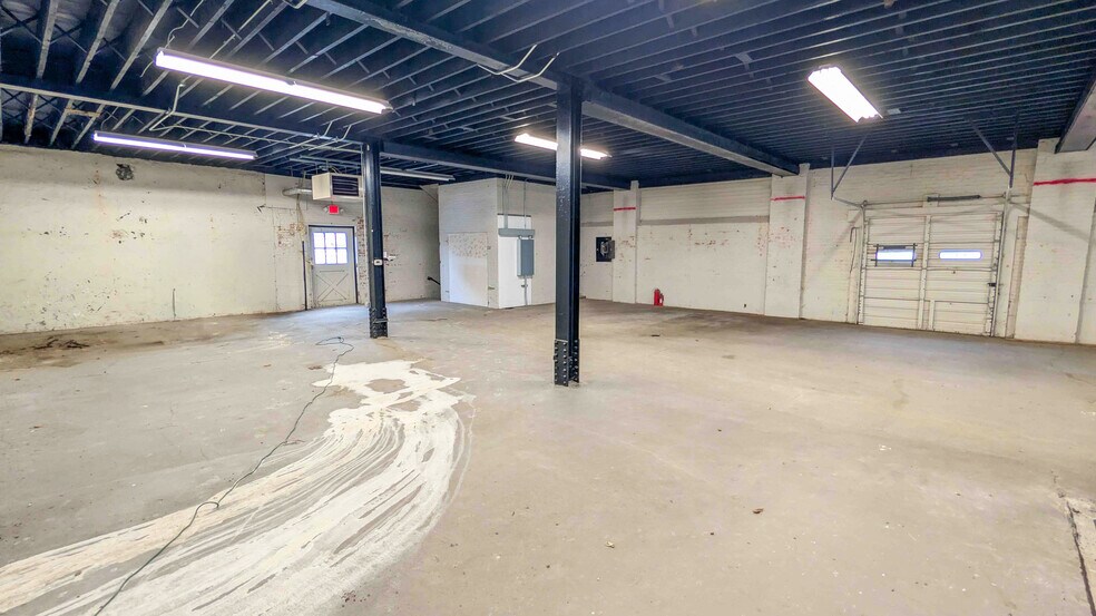 More Photos Of 301 W Water St, Sandusky Restaurant For Sale