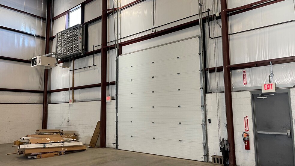 More Photos Of 5049 Center Dr, Latrobe Warehouse For Lease