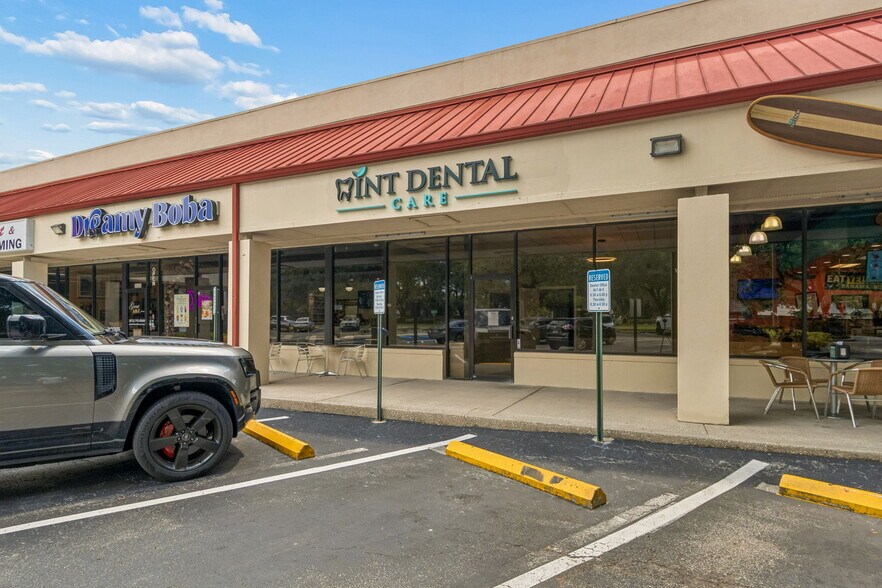 More Photos Of 8525-8549 Gunn Hwy, Odessa Unknown For Lease