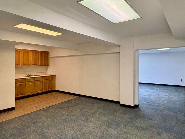 More Photos Of 18-17 42nd St, Astoria Light Distribution For Lease